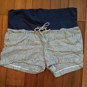 Super comfy maternity shorts